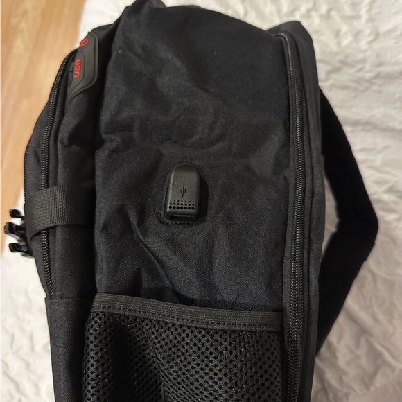 BRAND NEW travel backpack - Picture 3 of 6